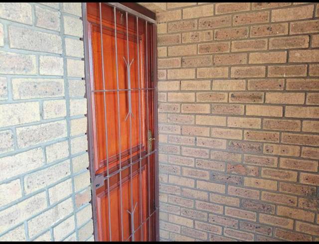 2 BEDROOM APARTMENT FOR SALE IN FERNDALE